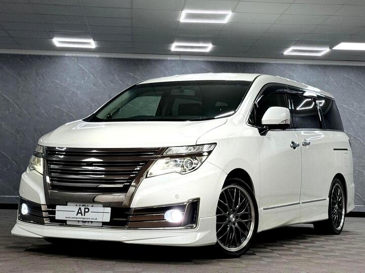 Nissan Elgrand 3.5 HIGHWAY RIDER AUTOMATIC 7 SEATER
