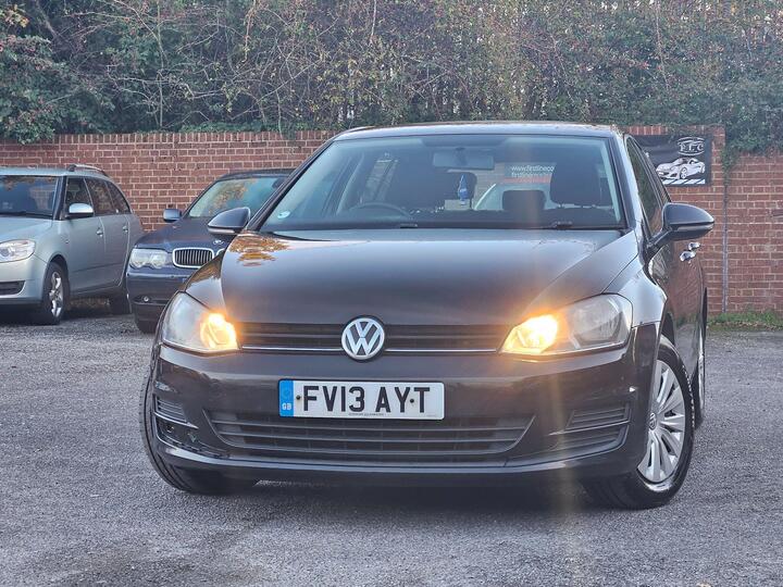 Volkswagen Golf 1.6 TDI BlueMotion Tech S Euro 5 (s/s) 5dr Volkswagen Golf 1.6 TDI BlueMotion Tech S Euro 5 (s/s) 5dr