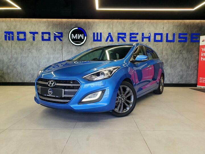 Hyundai I30 1.6 CRDi Blue Drive Premium Tourer DCT Euro 6 (s/s) 5dr Hyundai I30 1.6 CRDi Blue Drive Premium Tourer DCT Euro 6 (s/s) 5dr