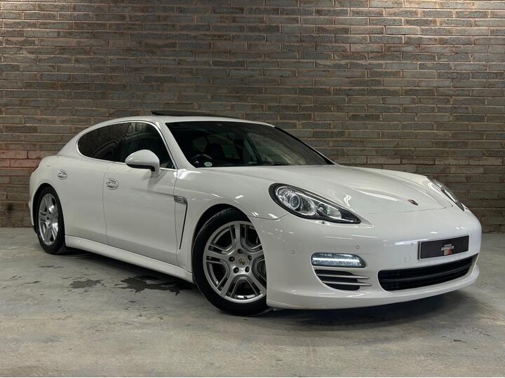 Porsche Panamera 4.8 V8 4S PDK 4WD Euro 5 (s/s) 5dr