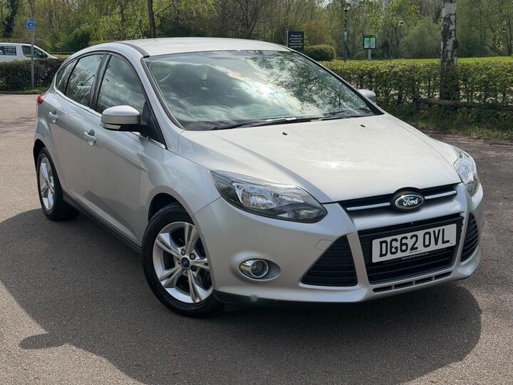 Ford Focus 1.6 Zetec Powershift Euro 5 5dr