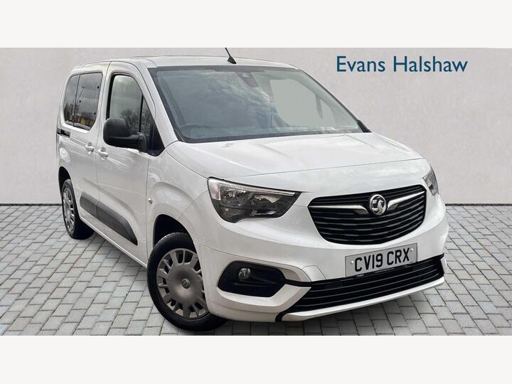 Vauxhall COMBO LIFE DIESEL ESTATE 1.5 Turbo D BlueInjection Design Auto Euro 6 (s/s) 5dr