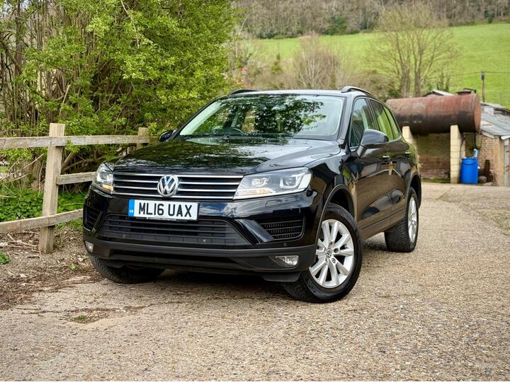 Volkswagen Touareg 3.0 TDI V6 BlueMotion Tech Escape Tiptronic 4WD Euro 6 (s/s) 5dr