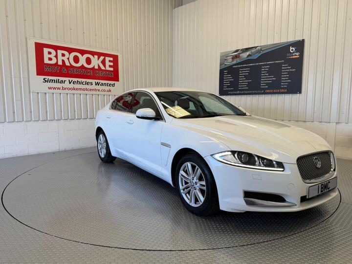 Jaguar XF 2.2d Luxury Auto Euro 5 (s/s) 4dr