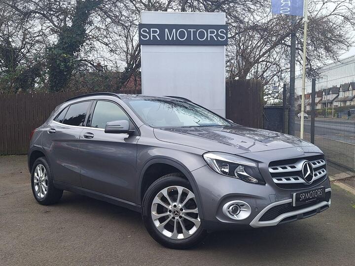 Mercedes-Benz GLA 1.6 GLA200 SE (Executive) Euro 6 (s/s) 5dr