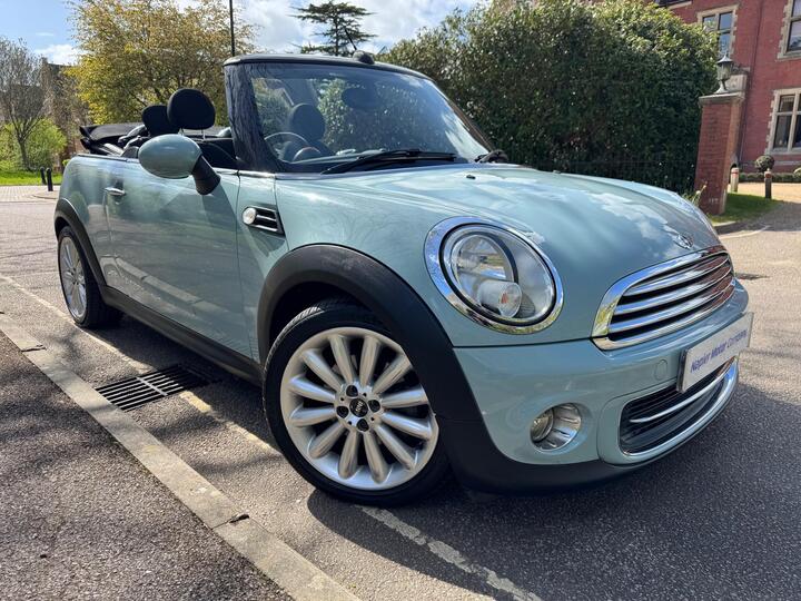 MINI Convertible 1.6 Cooper Euro 5 (s/s) 2dr