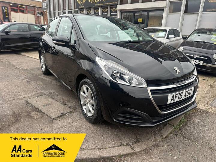 Peugeot 208 1.2 PureTech Active Euro 6 5dr Peugeot 208 1.2 PureTech Active Euro 6 5dr