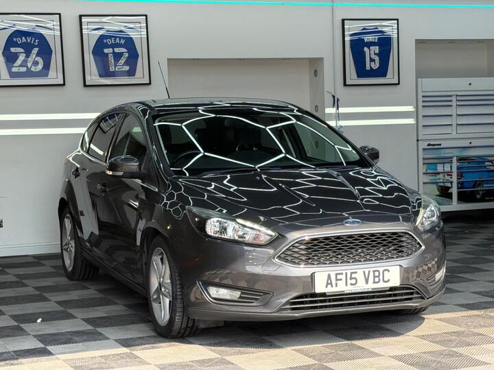 Ford Focus 1.6 TDCi Zetec Euro 5 (s/s) 5dr