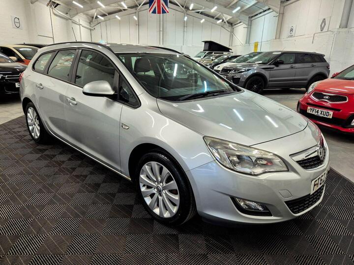 Vauxhall Astra 1.6 16V Exclusiv Sports Tourer Euro 5 5dr