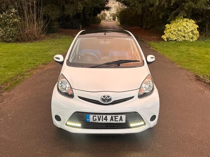 Toyota AYGO 1.0 VVT-i Move Euro 5 5dr