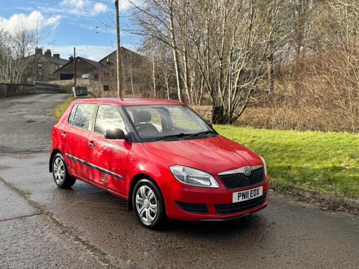 Skoda FABIA 1.6 TDI S Euro 5 5dr Skoda FABIA 1.6 TDI S Euro 5 5dr