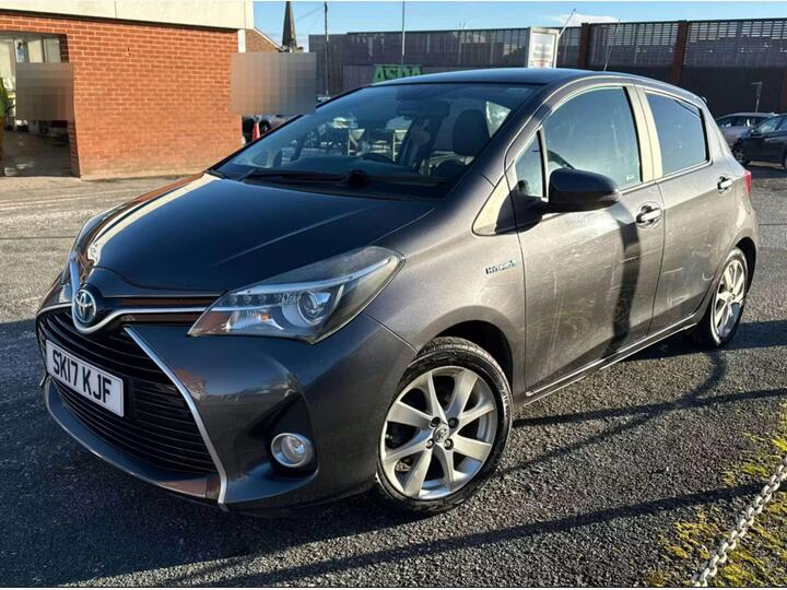 Toyota YARIS 1.5 VVT-h Excel E-CVT Euro 6 (s/s) 5dr (15in Alloy) Toyota YARIS 1.5 VVT-h Excel E-CVT Euro 6 (s/s) 5dr (15in Alloy)