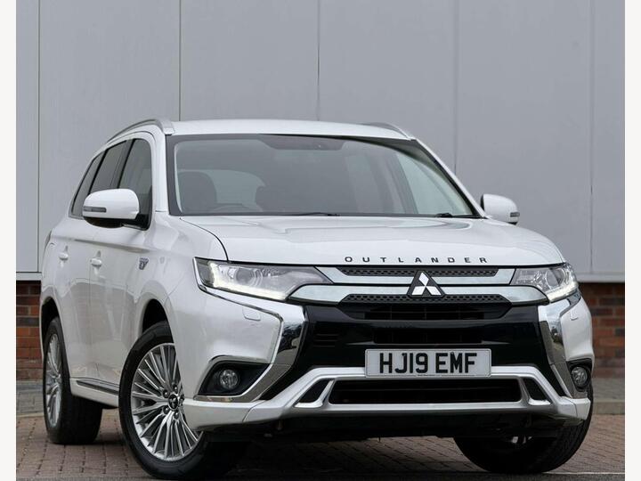 Mitsubishi Outlander 2.4h TwinMotor 13.8kWh Juro CVT 4WD Euro 6 (s/s) 5dr