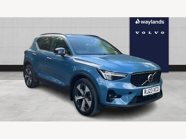 Volvo XC40 2.0 B4 MHEV Plus DCT Auto AWD Euro 6 (s/s) 5dr
