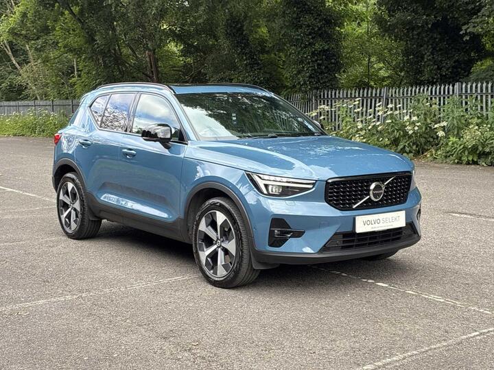 Volvo XC40 2.0 B4 MHEV Ultimate DCT Auto Euro 6 (s/s) 5dr
