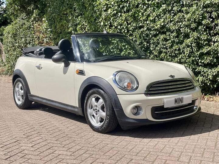 MINI Convertible 1.6 One Steptronic Euro 5 2dr