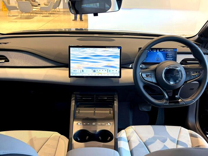 BYD Seal 6 1.5 10kWh Boost CVT Auto Euro 6 (s/s) 5dr