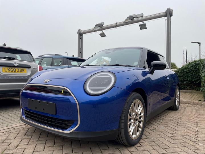 MINI Electric Cooper SE 54.2kWh Exclusive Auto 3dr