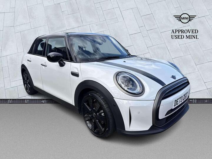 MINI Hatch 1.5 Cooper Resolute Edition Steptronic Euro 6 (s/s) 5dr
