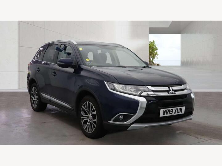 Mitsubishi OUTLANDER 2.2 DI-D Juro Auto 4WD Euro 6 5dr