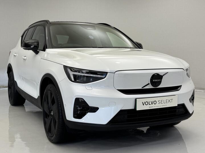 Volvo EX40 Single Motor Extended Range 82kWh Ultra Black Edition Auto 5dr