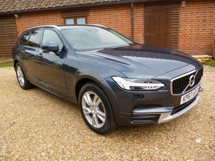 Volvo V90 Cross Country 2.0 D5 PowerPulse Pro Auto AWD Euro 6 (s/s) 5dr
