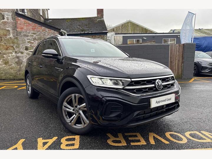 Volkswagen T-Roc R-Line 2.0 TDI 150PS 7-speed DSG 5 Door 2.0 TDI R-Line DSG Euro 6 (s/s) 5dr Volkswagen T-Roc R-Line 2.0 TDI 150PS 7-speed DSG 5 Door 2.0 TDI R-Line DSG Euro 6 (s/s) 5dr