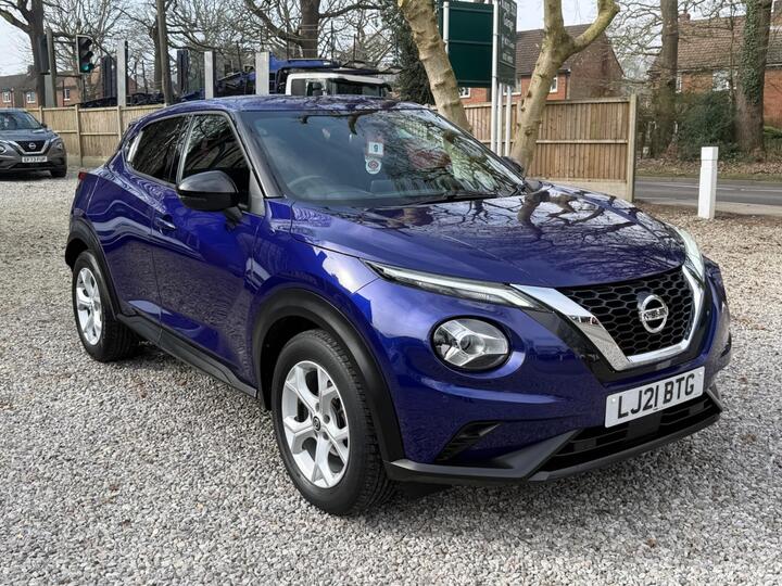 Nissan Juke 1.0 DIG-T N-Connecta Euro 6 (s/s) 5dr Nissan Juke 1.0 DIG-T N-Connecta Euro 6 (s/s) 5dr