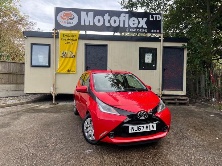 Toyota AYGO 1.0 VVT-i X-play Euro 6 5dr