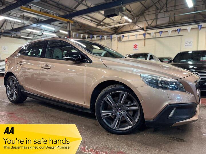 Volvo V40 Cross Country 2.0 T5 Lux Nav Geartronic AWD Euro 6 (s/s) 5dr