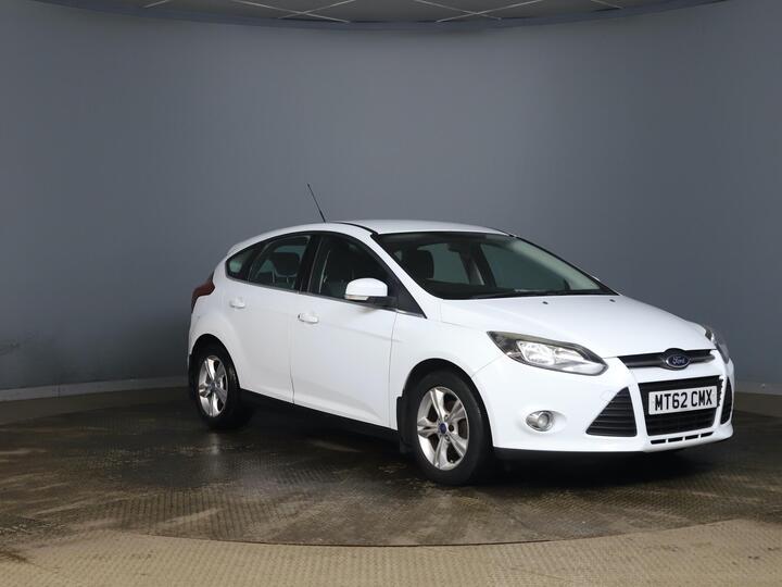 Ford Focus 1.0T EcoBoost Zetec Euro 5 (s/s) 5dr