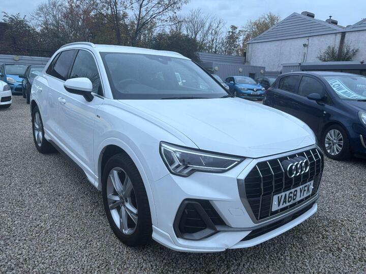 Audi Q3 1.5 TFSI CoD 35 S Line S Tronic Euro 6 (s/s) 5dr