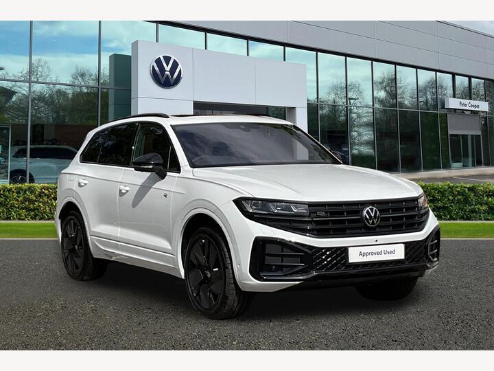 Volkswagen Touareg 3.0 TDI V6 Black Edition Tiptronic 4Motion Euro 6 (s/s) 5dr