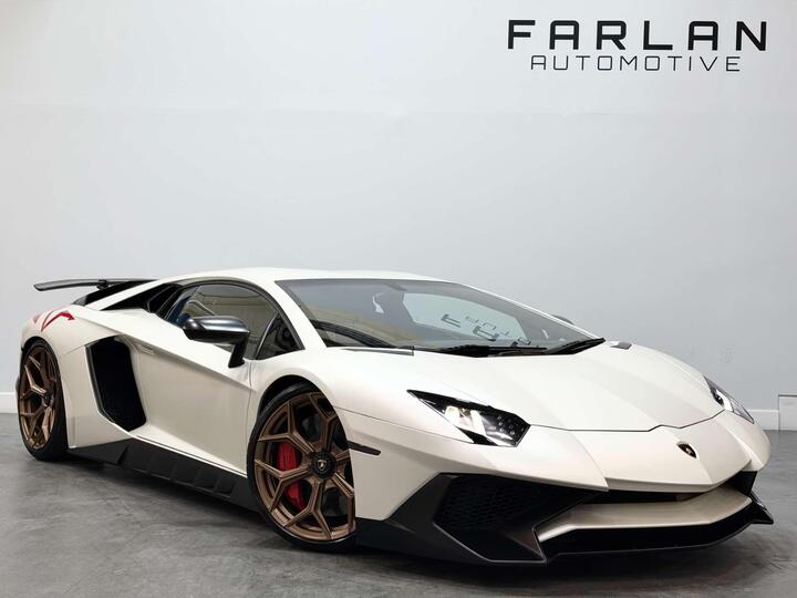 Lamborghini AVENTADOR 6.5 V12 LP 750-4 Superveloce ISR 4WD Euro 6 2dr Lamborghini AVENTADOR 6.5 V12 LP 750-4 Superveloce ISR 4WD Euro 6 2dr