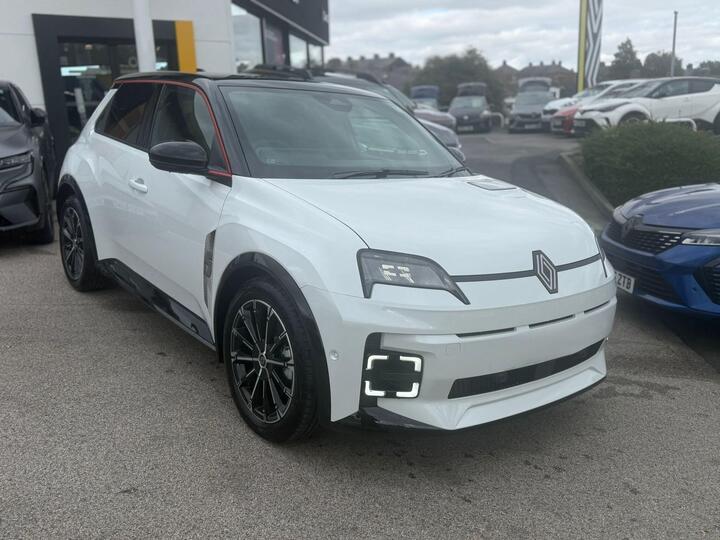 Renault 5 E-Tech Electric Urban Range 40kWh Iconic Five Auto 5dr