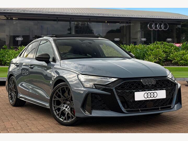 Audi RS3 2.5 TFSI Carbon Vorsprung S Tronic Quattro Euro 6 (s/s) 4dr