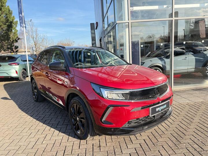 Vauxhall Grandland 1.6 14.2kWh GS Auto Euro 6 (s/s) 5dr Vauxhall Grandland 1.6 14.2kWh GS Auto Euro 6 (s/s) 5dr