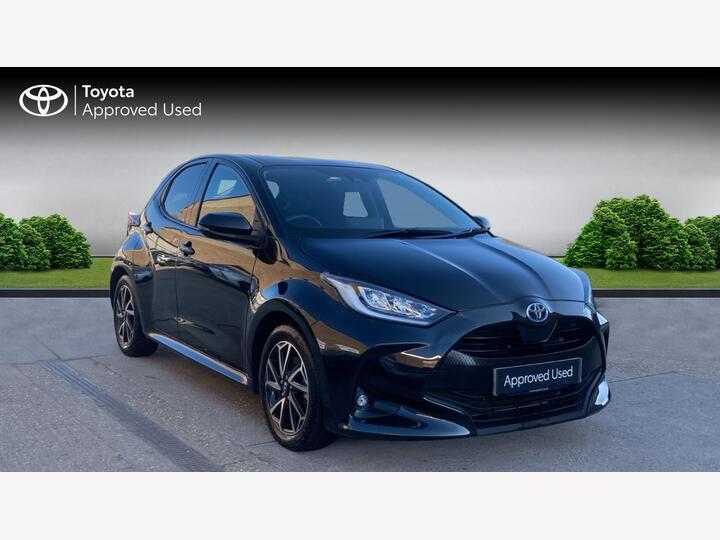 Toyota Yaris 1.5 VVT-h Design E-CVT Euro 6 (s/s) 5dr