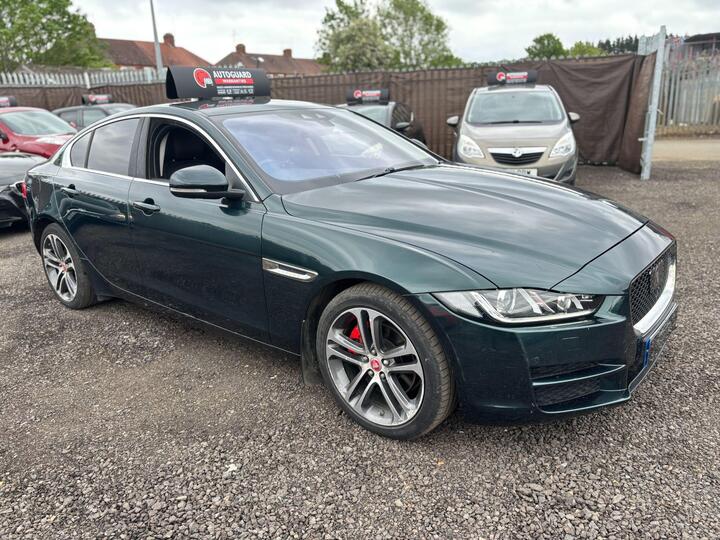 Jaguar XE 2.0d Portfolio Auto Euro 6 (s/s) 4dr