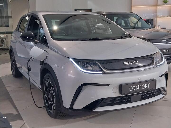 BYD Dolphin 60.48kWh Comfort Auto 5dr