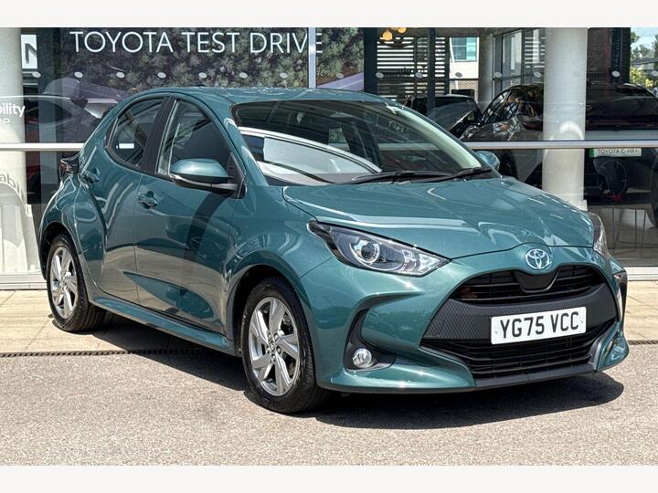 Toyota Yaris 1.5 VVT-h Icon E-CVT Euro 6 (s/s) 5dr