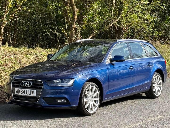 Audi A4 2.0 TDI SE Technik Euro 5 (s/s) 5dr Audi A4 2.0 TDI SE Technik Euro 5 (s/s) 5dr