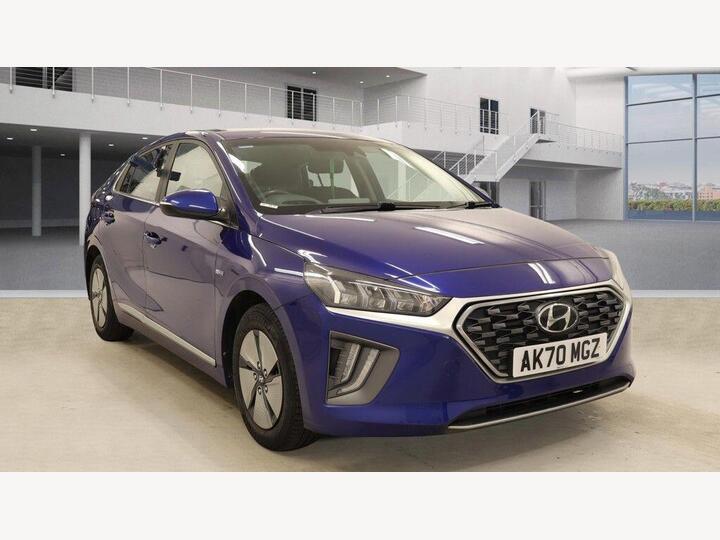 Hyundai IONIQ 1.6 H-GDi Premium DCT Euro 6 (s/s) 5dr Hyundai IONIQ 1.6 H-GDi Premium DCT Euro 6 (s/s) 5dr