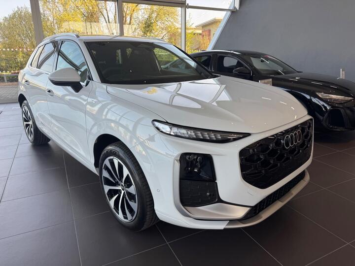 Audi Q3 1.5 TFSI S Line S Tronic Euro 6 (s/s) 5dr