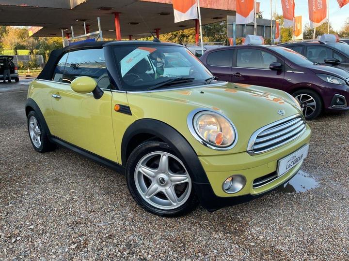 MINI CONVERTIBLE 1.6 Cooper Steptronic Euro 5 2dr