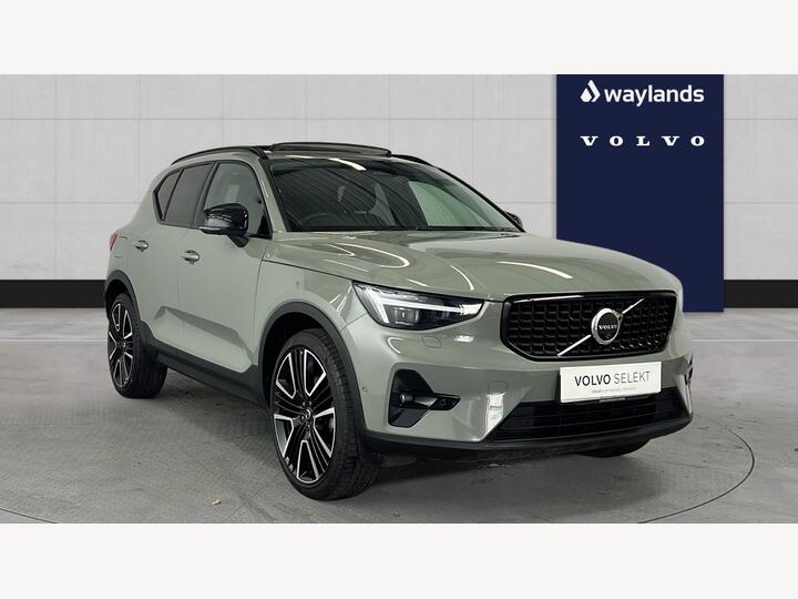 Volvo XC40 2.0 B4 MHEV Ultra Dark DCT Auto Euro 6 (s/s) 5dr