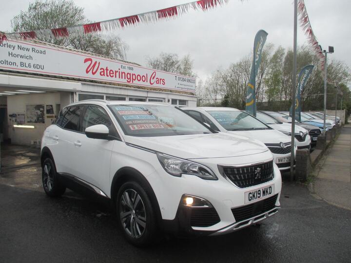 Peugeot 3008 1.5 BlueHDi Allure Euro 6 (s/s) 5dr Peugeot 3008 1.5 BlueHDi Allure Euro 6 (s/s) 5dr