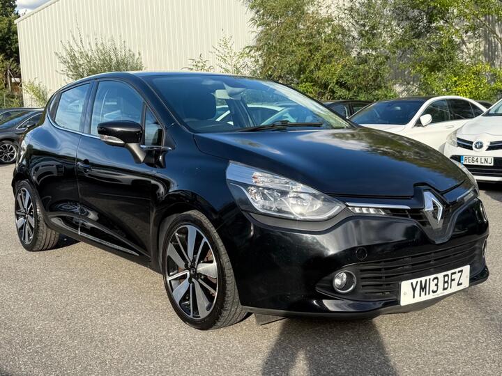 Renault Clio 1.5 DCi Dynamique S MediaNav Euro 5 (s/s) 5dr Renault Clio 1.5 DCi Dynamique S MediaNav Euro 5 (s/s) 5dr