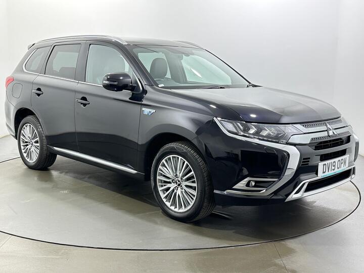 Mitsubishi Outlander 2.4h TwinMotor 13.8kWh 4h CVT 4WD Euro 6 (s/s) 5dr
