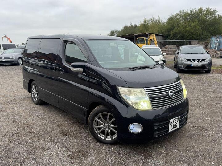 Nissan ELGRAND 2.5 V6 | HIGHWAY STAR | SERIES 3 Nissan ELGRAND 2.5 V6 | HIGHWAY STAR | SERIES 3